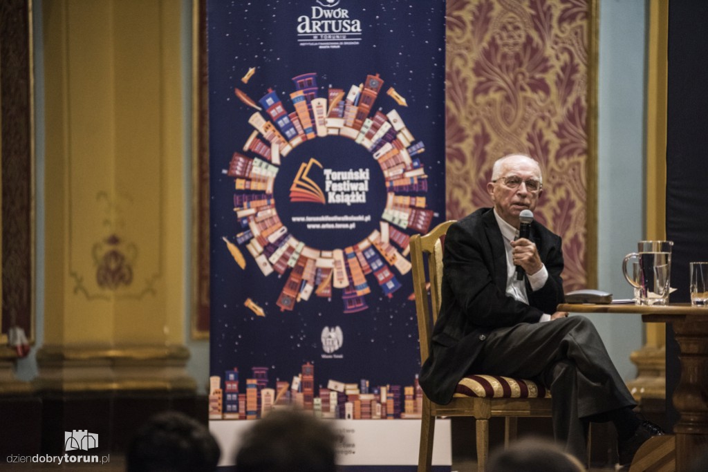 Tokarczuk i Nogaś w Dworze Artusa