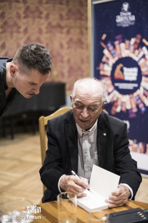 Tokarczuk i Nogaś w Dworze Artusa