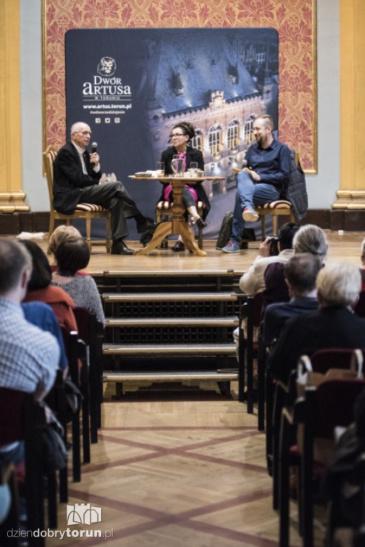 Tokarczuk i Nogaś w Dworze Artusa