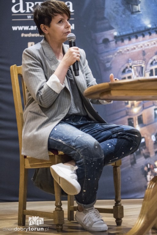 Festiwal Książki: Korwin - Piotrowska