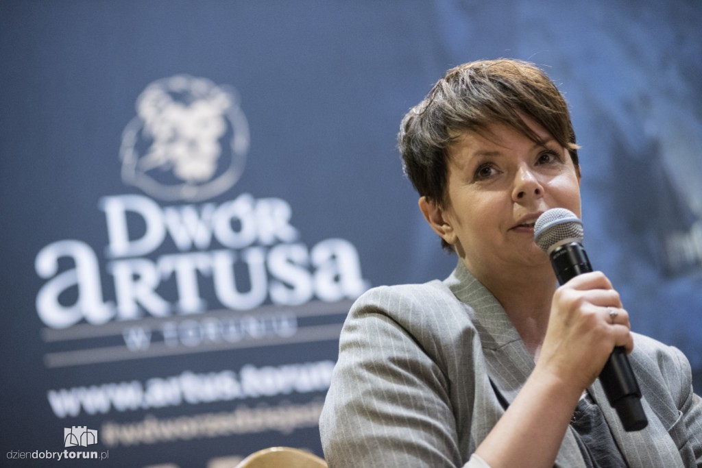 Festiwal Książki: Korwin - Piotrowska