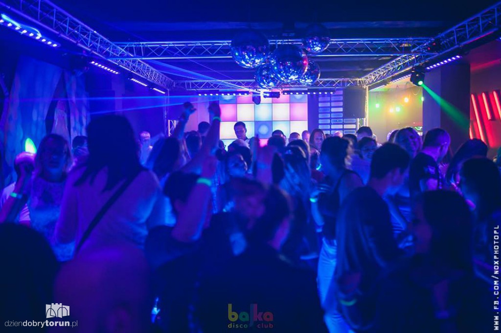 Bajka Disco Club w środową noc
