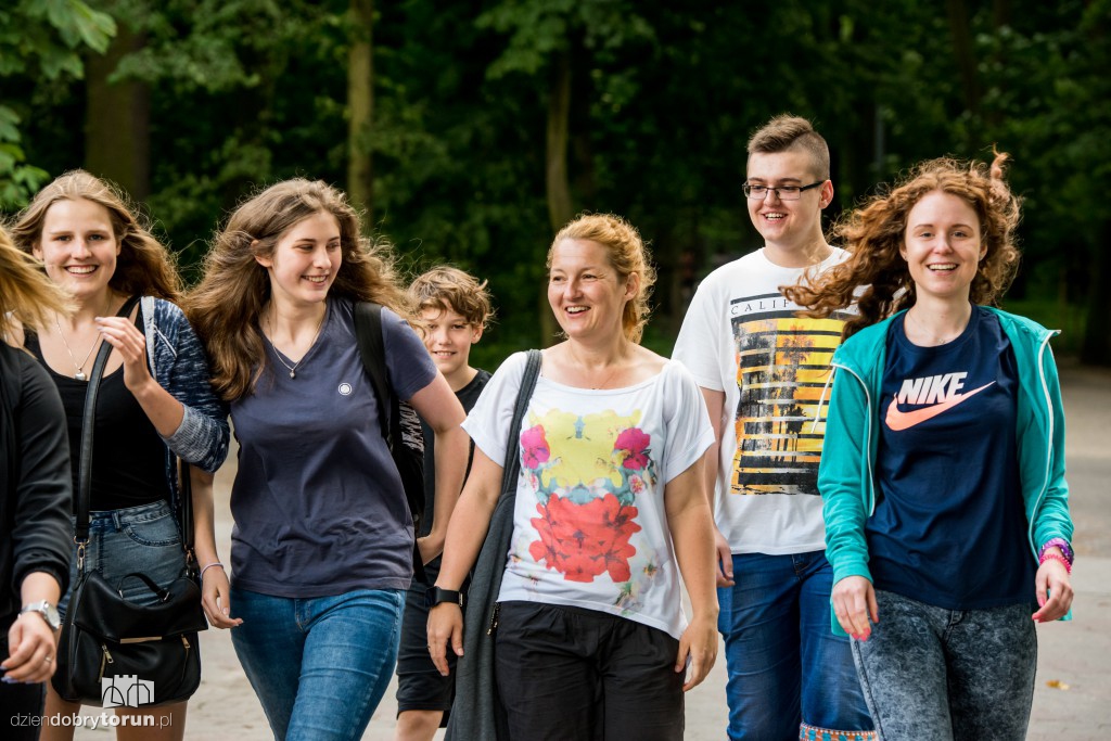 Ósemka odwiedziła schronisko