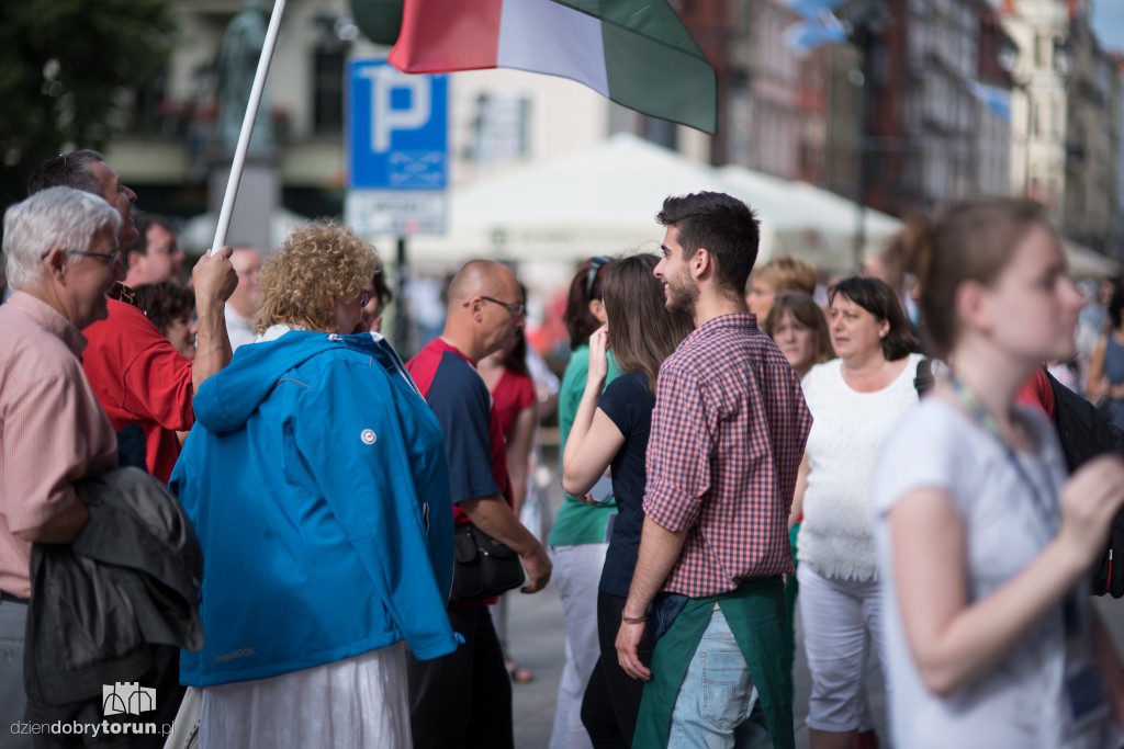 Przemarsz chórów ulicami Starówki
