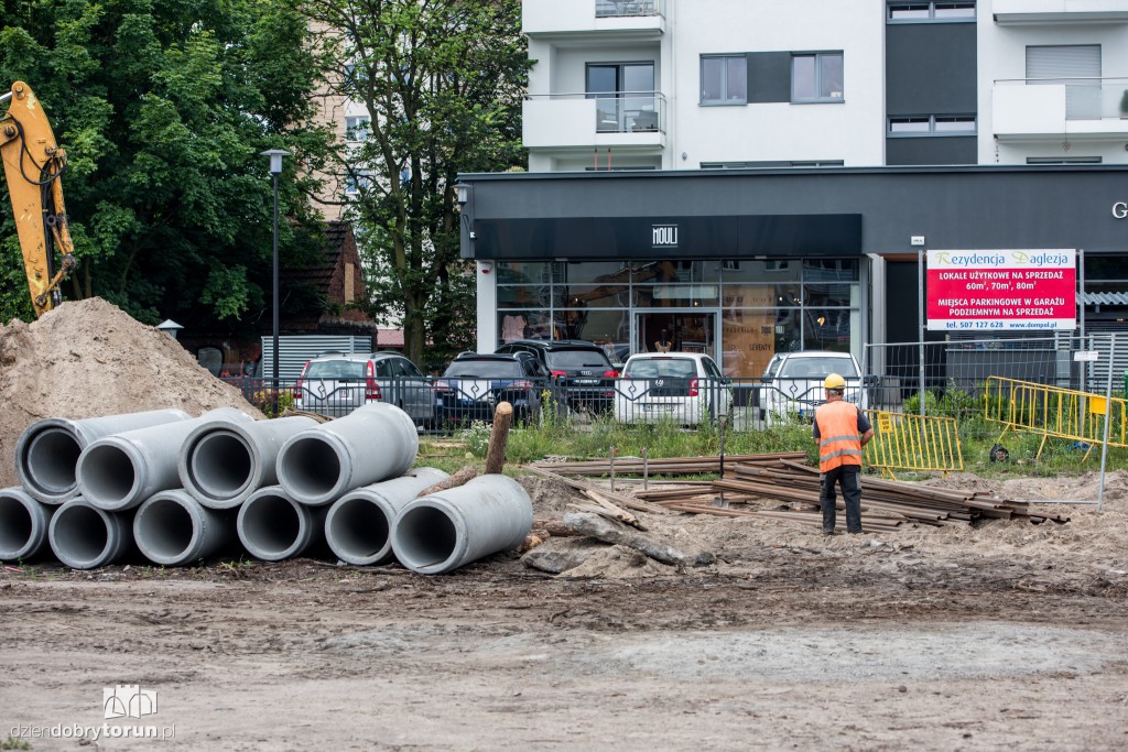 Piach i beton na Szosie Chełmińskiej