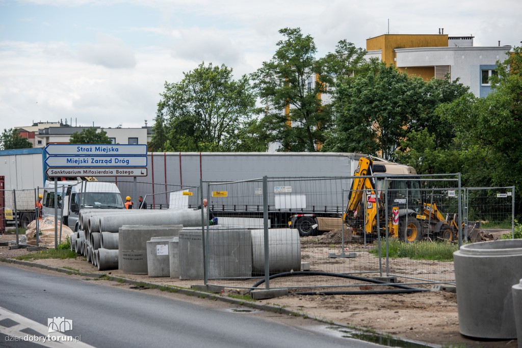 Piach i beton na Szosie Chełmińskiej