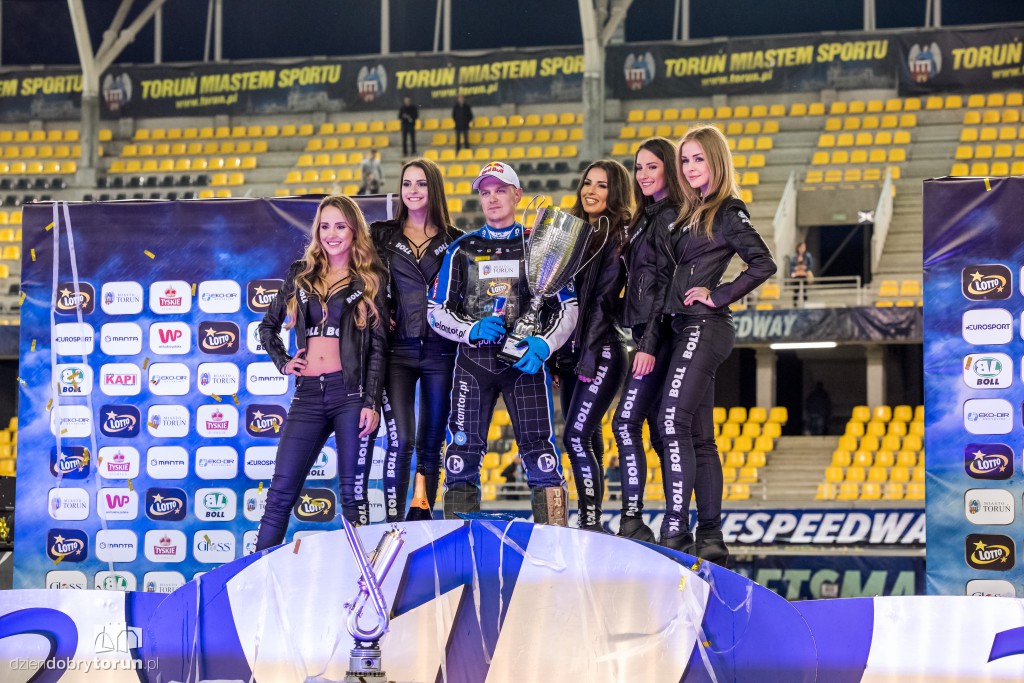 SEC na Motoarenie. Tak było w piątek