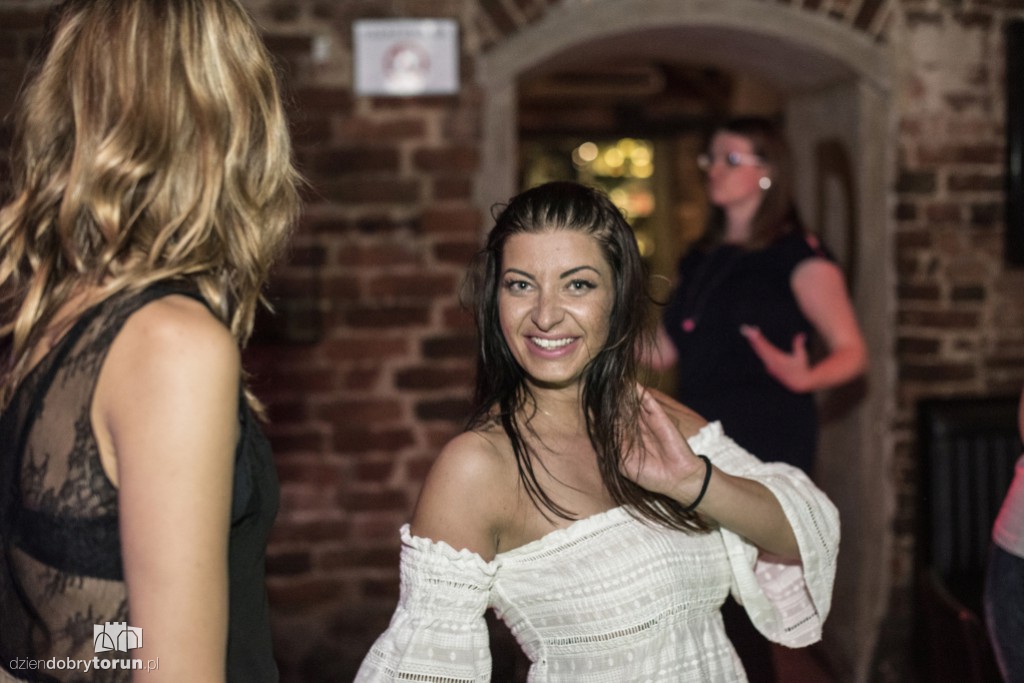 Dance nocy letniej w Szwejku