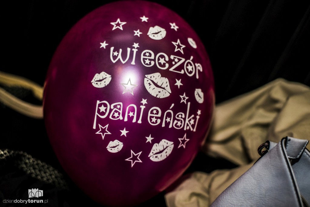 Dance nocy letniej w Szwejku