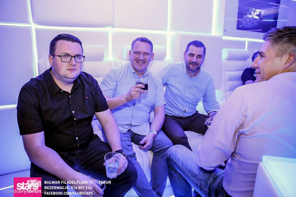 Bardzo gorąca noc w klubie Stars