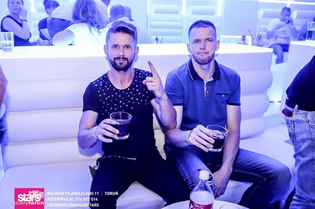 Bardzo gorąca noc w klubie Stars