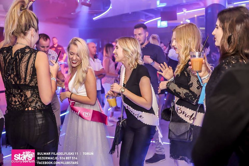 Bardzo gorąca noc w klubie Stars