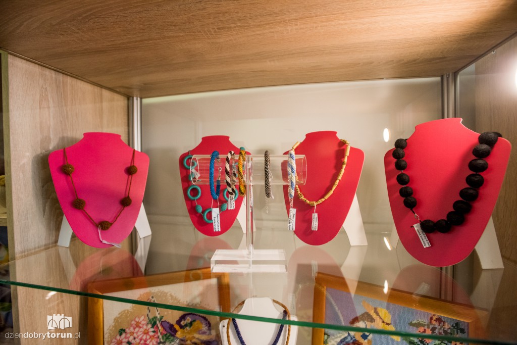 Ten sklep prowadzą bezdomni!