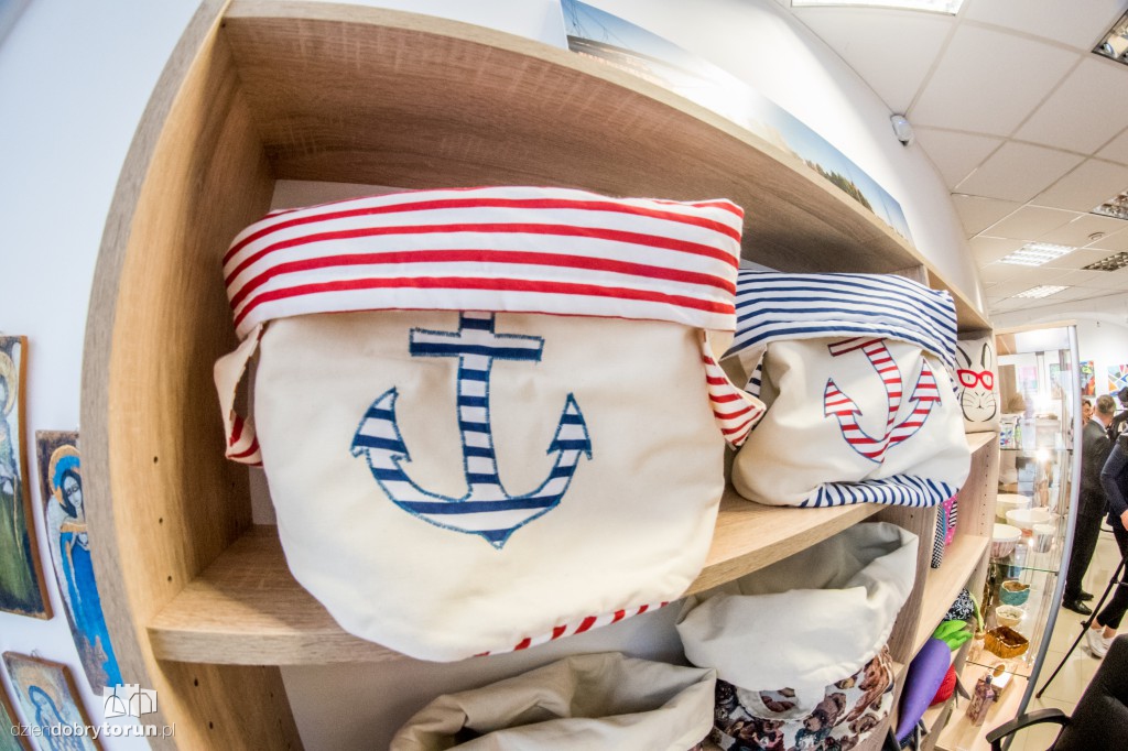 Ten sklep prowadzą bezdomni!