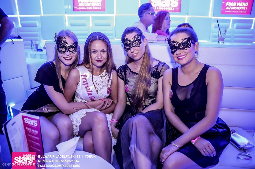 Stars nie próżnuje. Szalona noc!