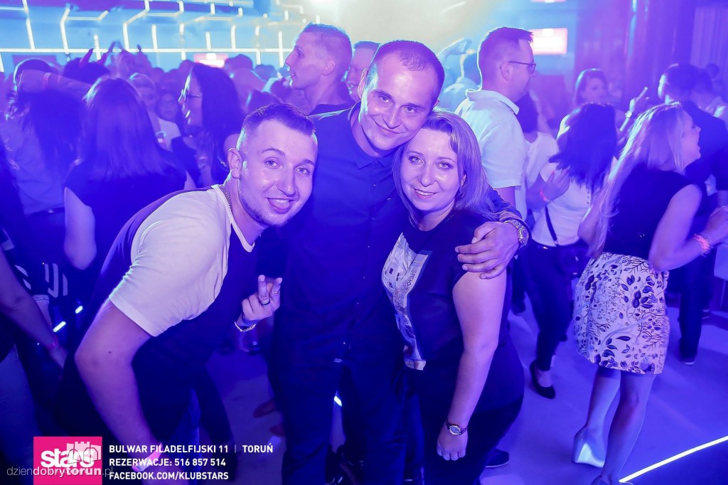 Stars nie próżnuje. Szalona noc!