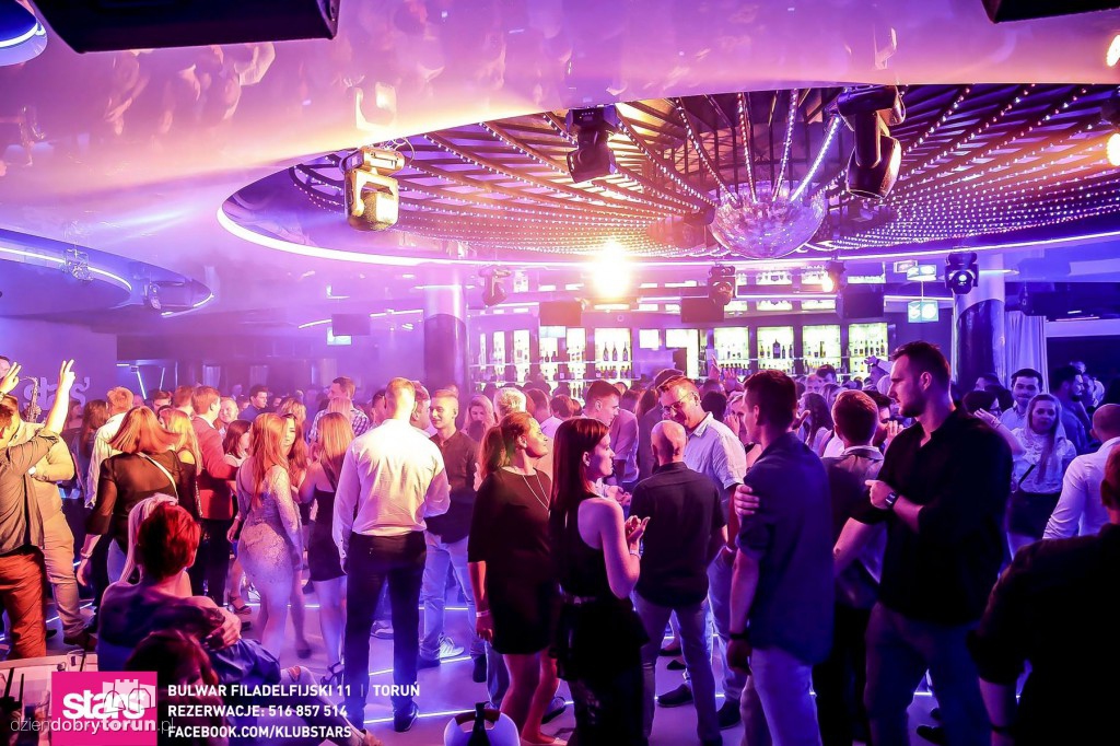 Stars nie próżnuje. Szalona noc!