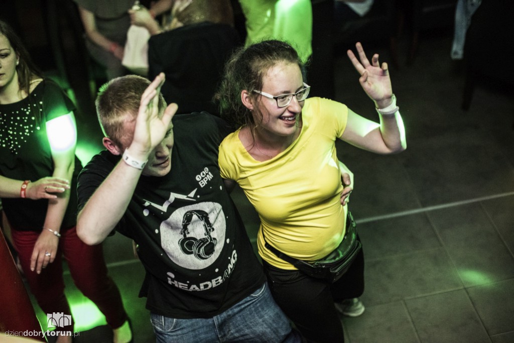 Gorączka sobotniej nocy w Baranim Łbie