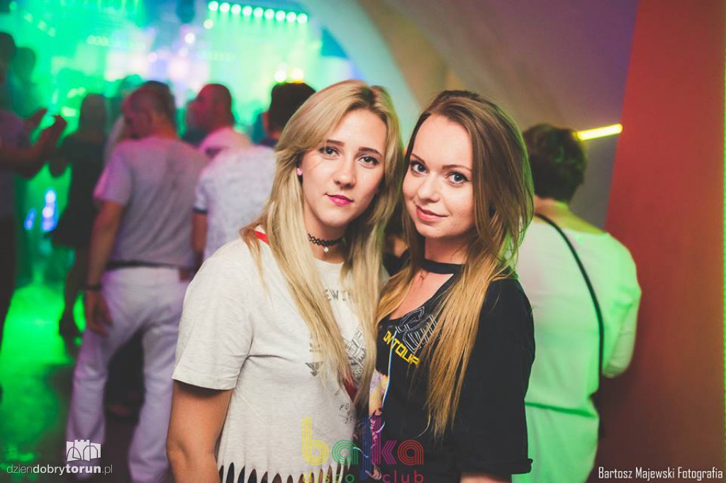 Przepiękne kobiety w Bajce Disco Club