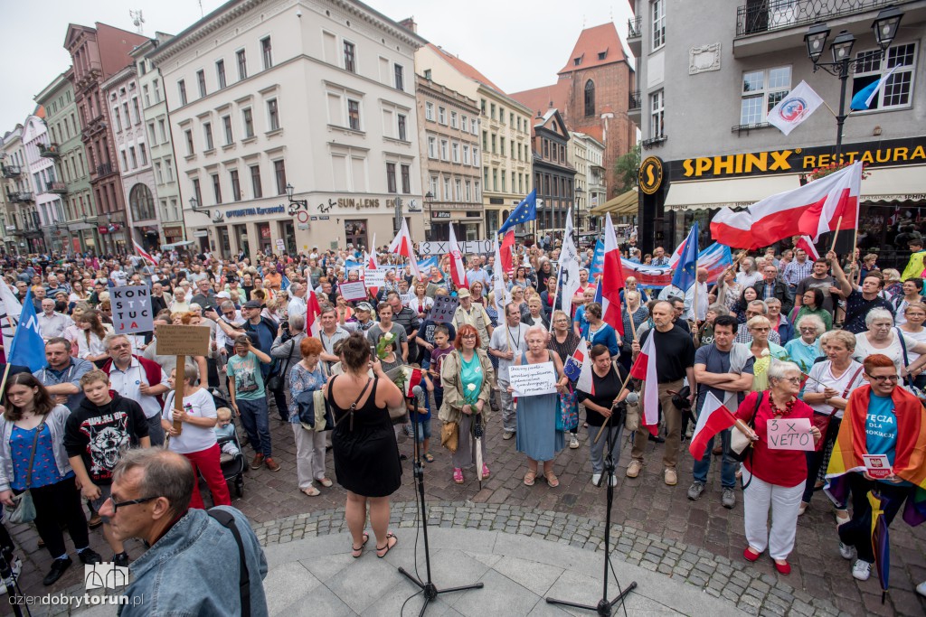 Niedzielny protest w obronie sądów