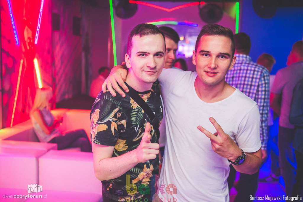 Przepiękne kobiety w Bajce Disco Club