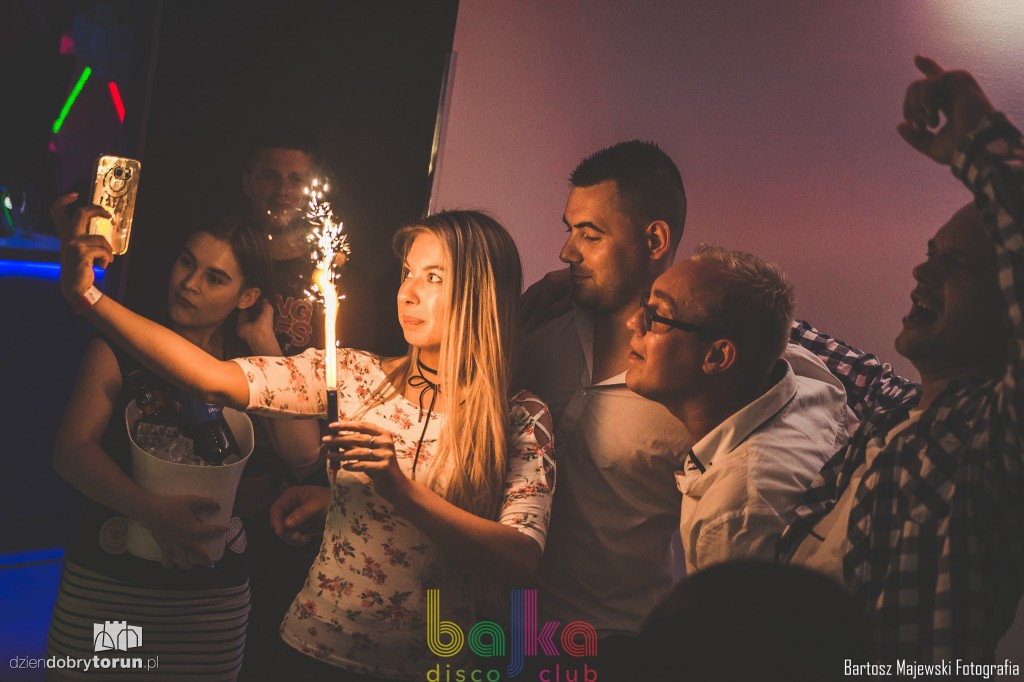 Przepiękne kobiety w Bajce Disco Club