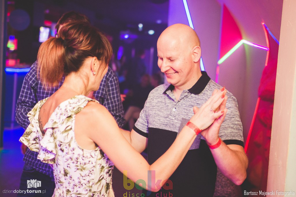 Przepiękne kobiety w Bajce Disco Club