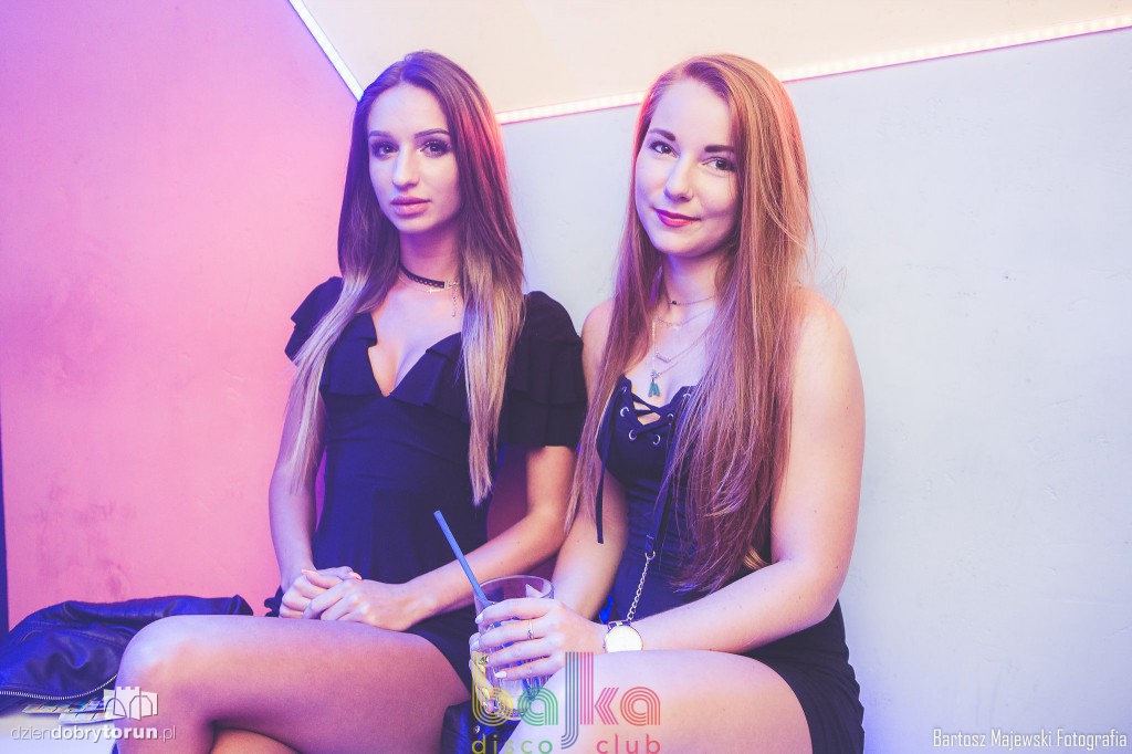 Przepiękne kobiety w Bajce Disco Club