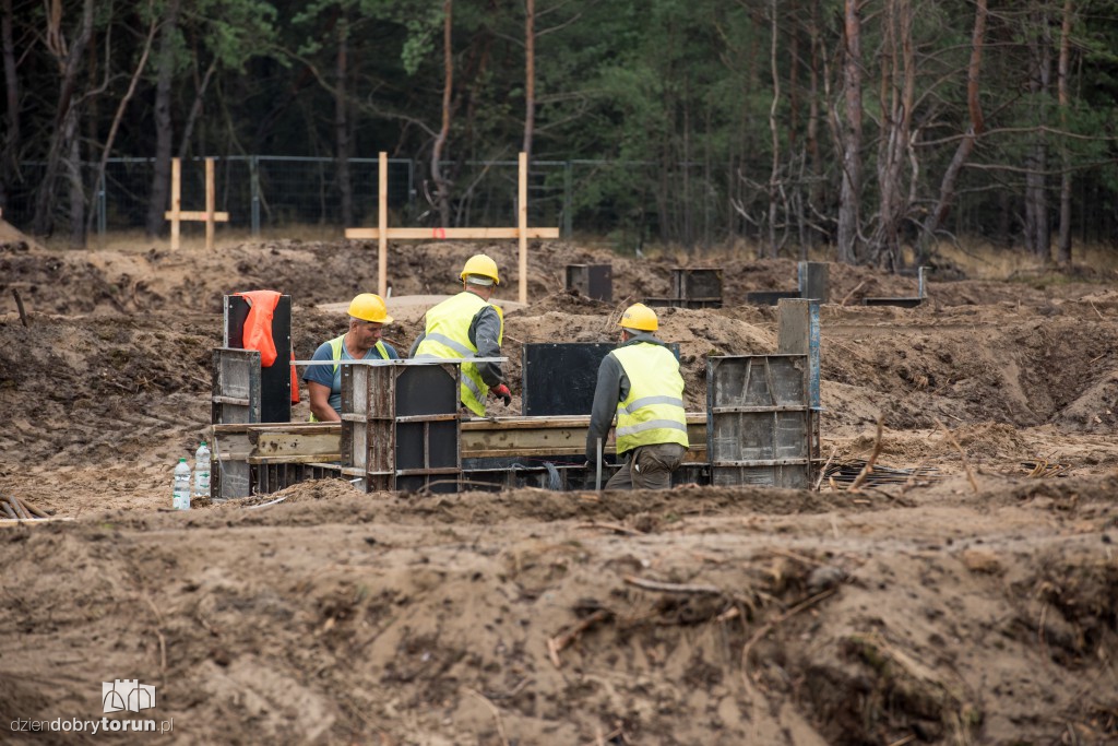 Neuca buduje się na JAR-ze. Już leją beton!