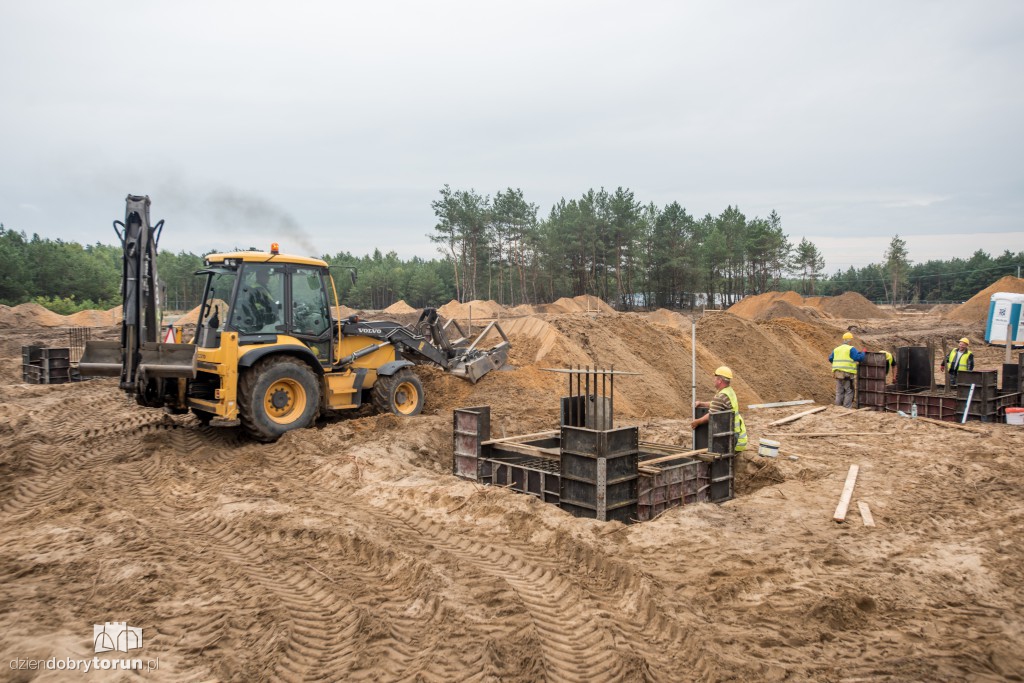 Neuca buduje się na JAR-ze. Już leją beton!