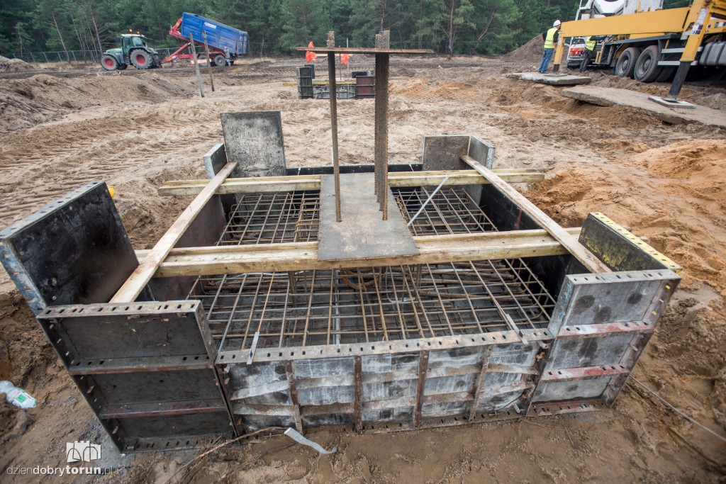 Neuca buduje się na JAR-ze. Już leją beton!