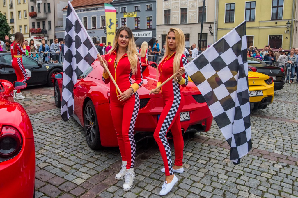 Ferrari opanowały Rynek Nowomiejski