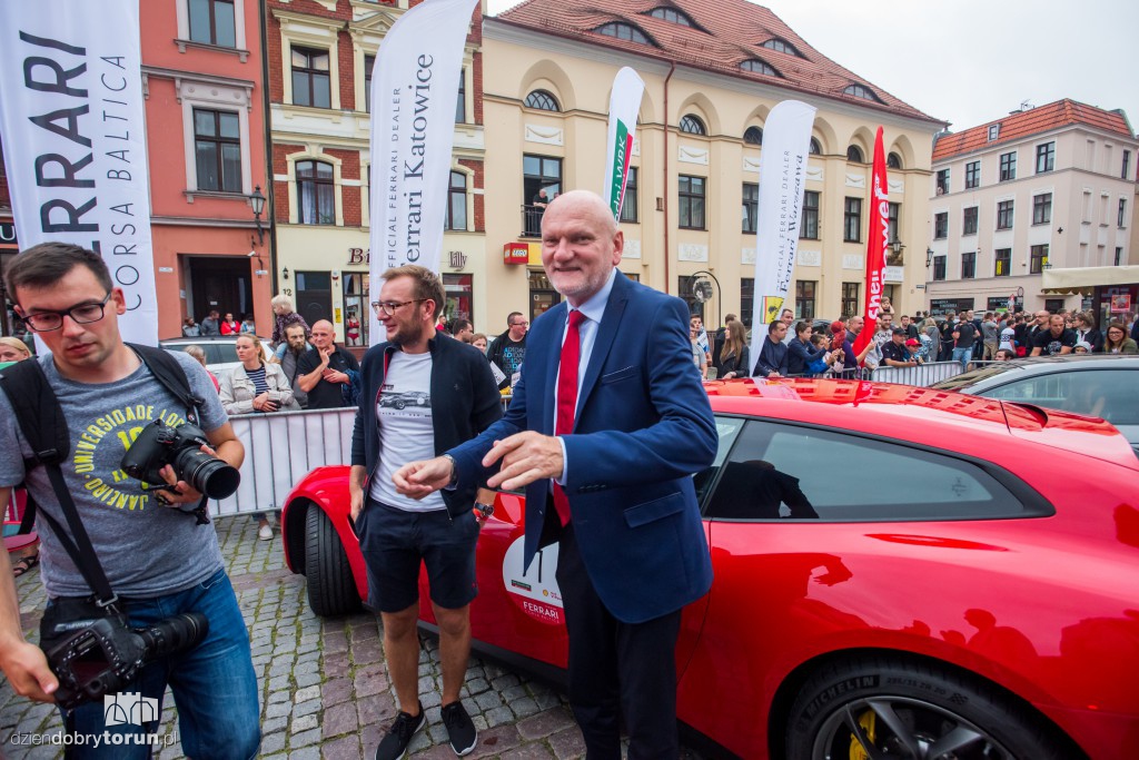 Ferrari opanowały Rynek Nowomiejski