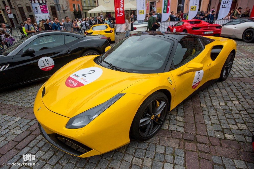 Ferrari opanowały Rynek Nowomiejski