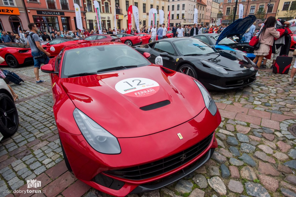 Ferrari opanowały Rynek Nowomiejski