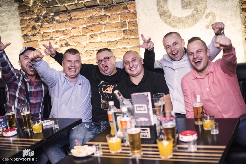 Wymixowana impreza w Szwejku