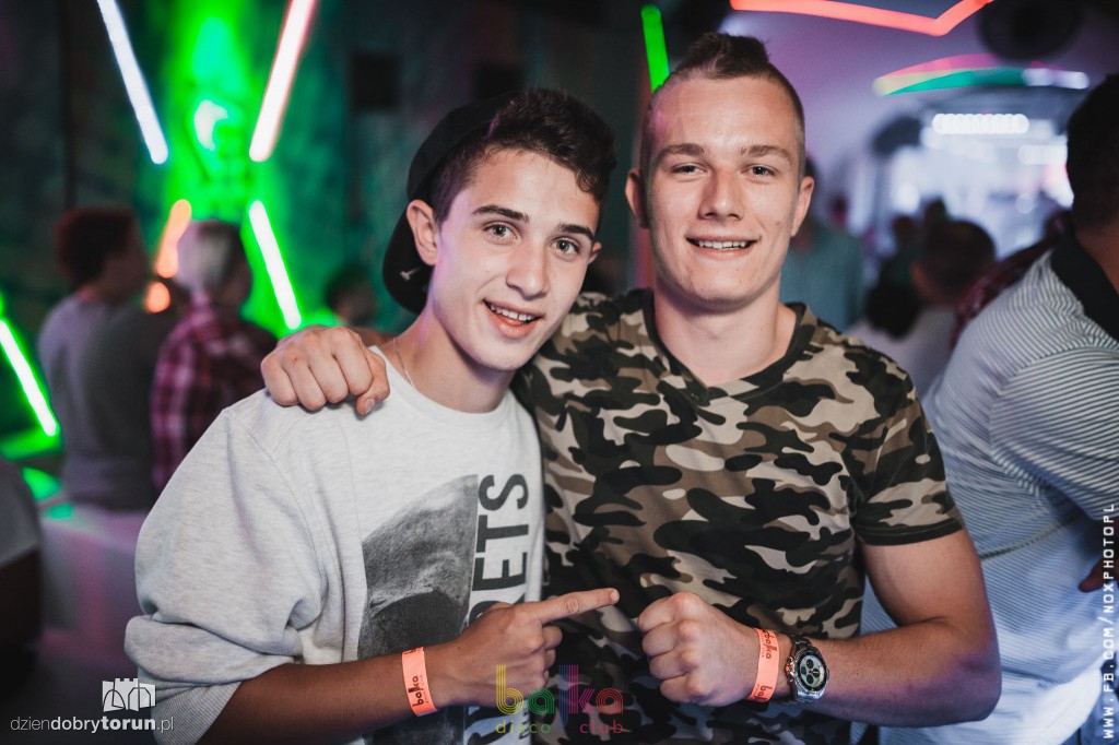 Wyśmiewana muzyka ściąga tłumy