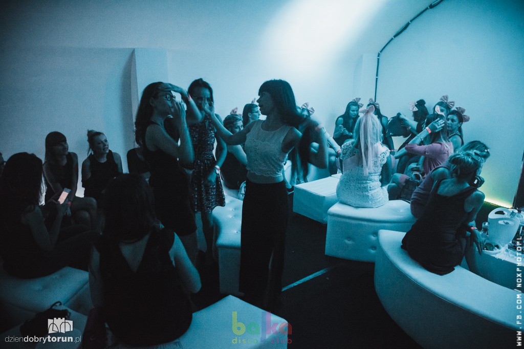 Wyśmiewana muzyka ściąga tłumy