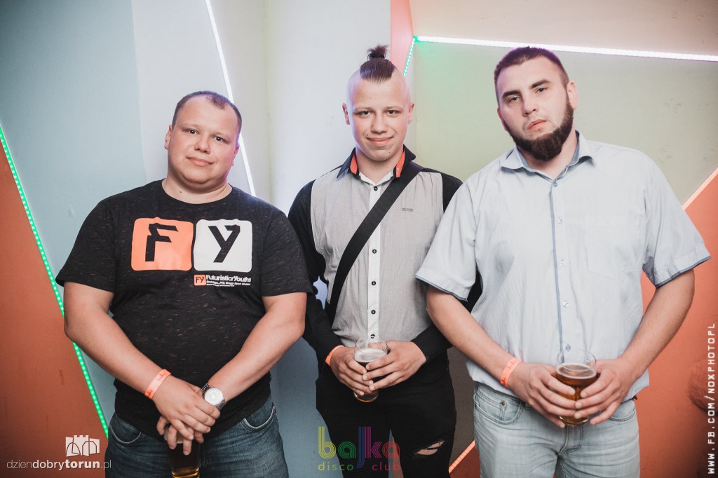 Wyśmiewana muzyka ściąga tłumy