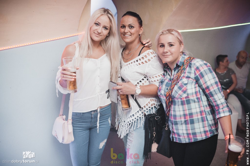 Wyśmiewana muzyka ściąga tłumy