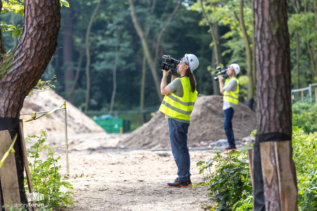 Szpital na Bielanach rośnie w oczach