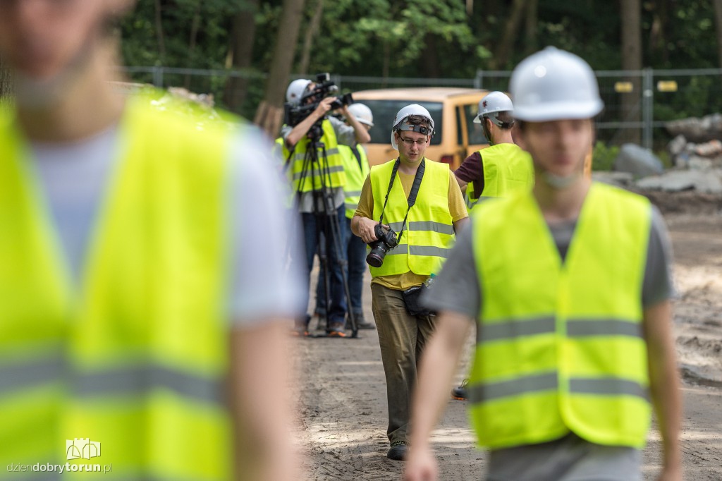 Szpital na Bielanach rośnie w oczach