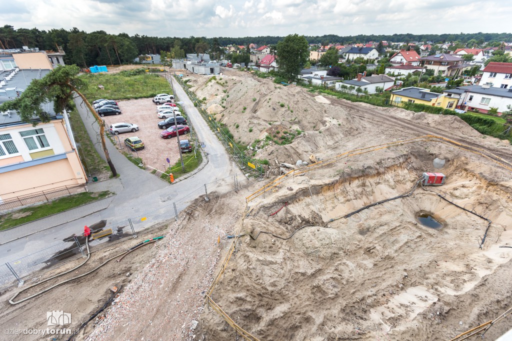 Szpital na Bielanach rośnie w oczach