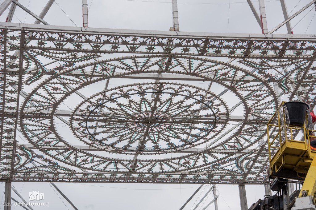 Trwa montaż instalacji na Skyway