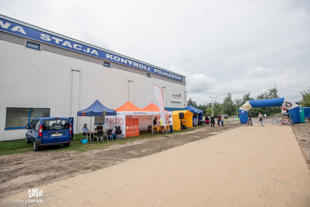 Rowerowa impreza z policjantami
