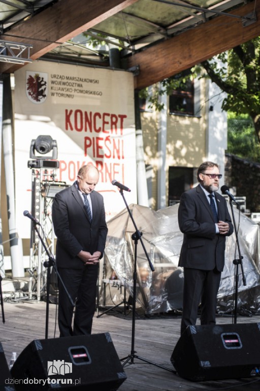 Pieśń niepokorna przy etnomuzeum