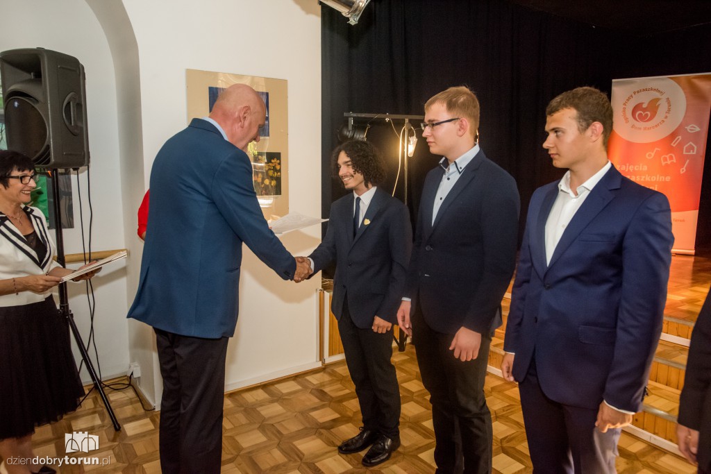19 uczniów dostało nagrody prezydenta