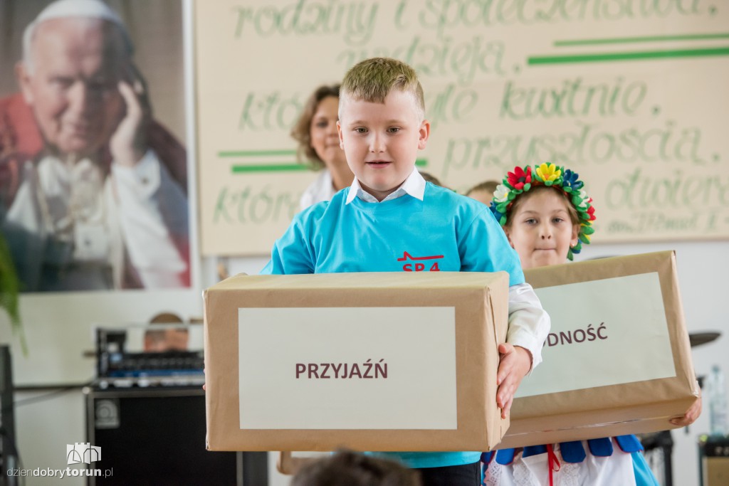 Rozpoczęcie roku w nowej szkole