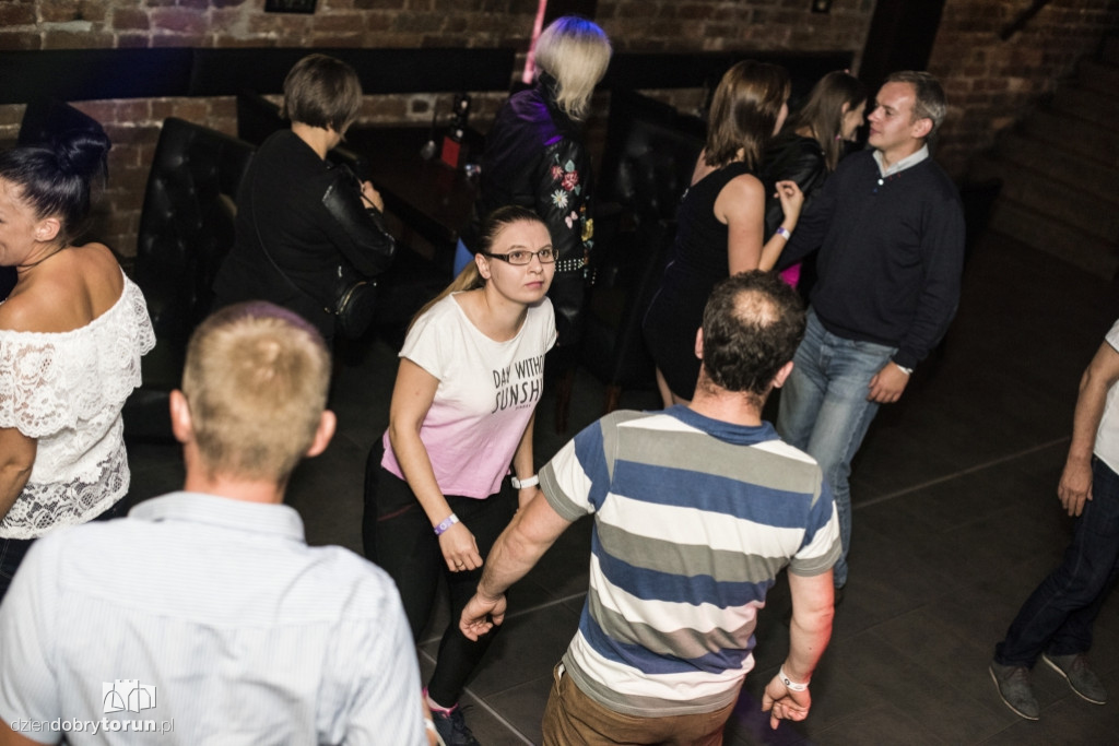 Sobotnia noc w Baranim Łbie