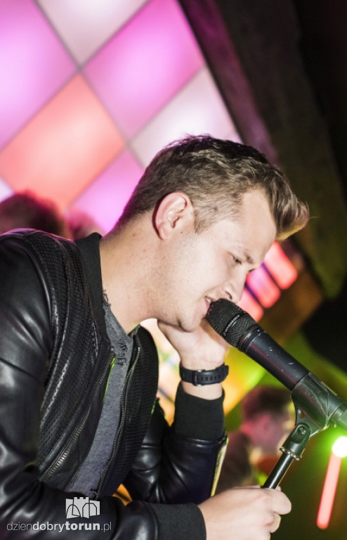 Koncert zespołu Piękni i Młodzi w klubie Bajka